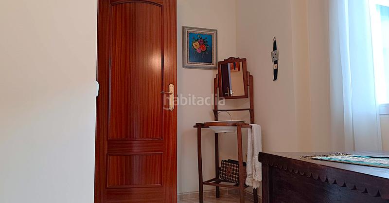 Foto f05e2537-9970-46c2-9bde-faddbef1ecea. Piso  amueblado con ascensor, plaza de garaje y trastero en Pegalajar