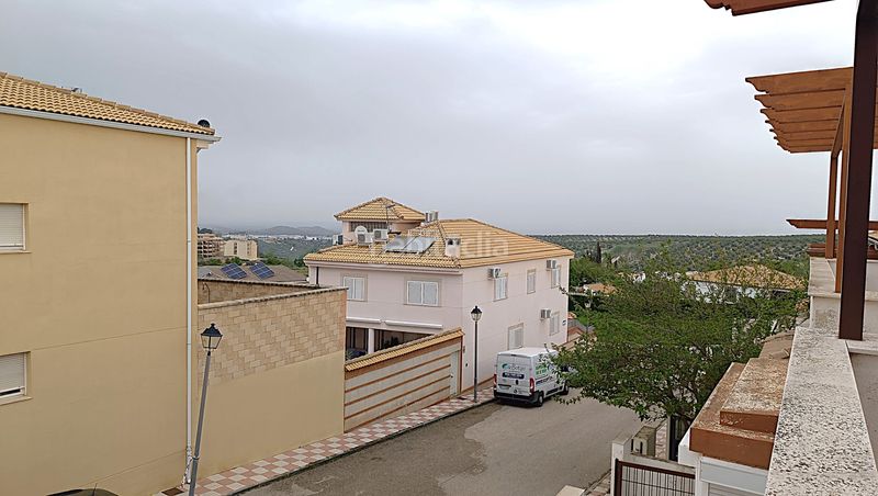 Foto 283c9b91-6f56-4d24-967f-9f239ef3e7dc. Casa adossada amb aparcament a Mancha Real