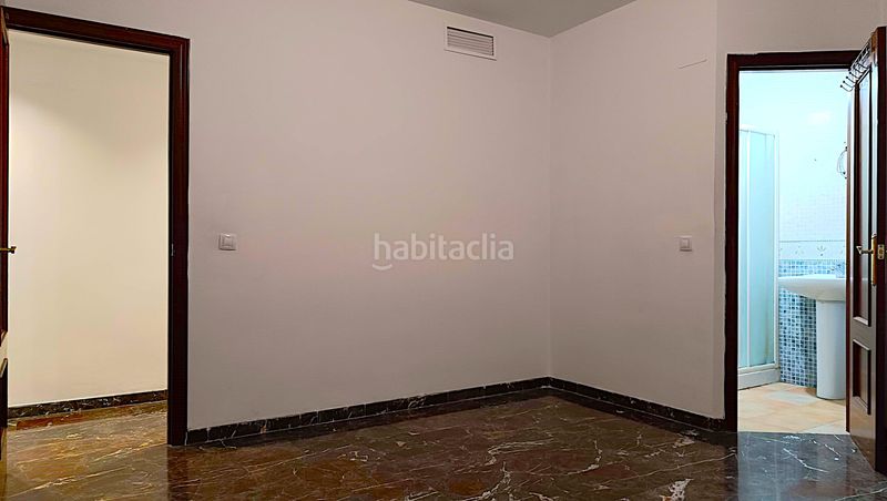 Foto b43bc156-92cb-41b3-8abb-0a9288ddcf77. Planta baixa amb aparcament a Mancha Real