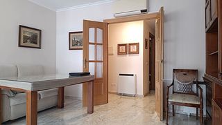 Appartamento  Calle maestra. Se vende piso amueblado con 2 patios en pleno centro de mancha r