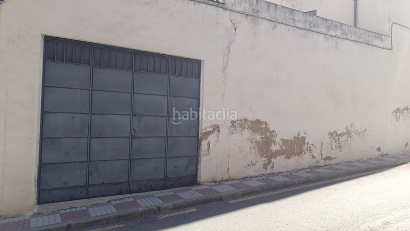 Foto 28e5f8a1-6c2a-49d1-91ef-a87c3098ef36. Casa amb xemeneia aparcament a Mancha Real