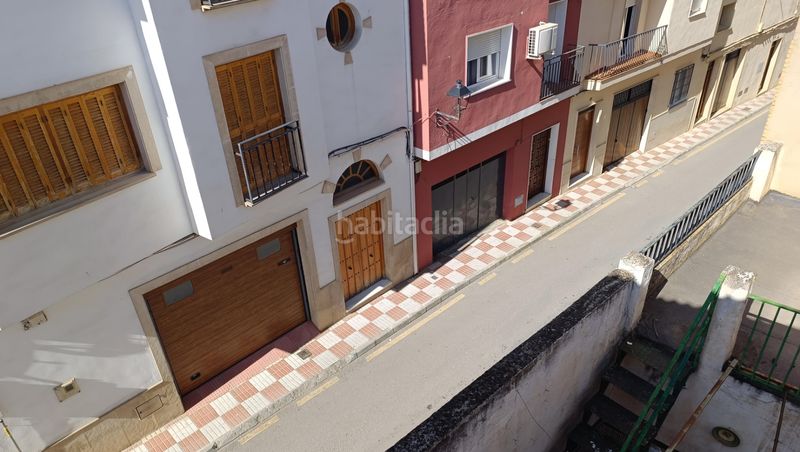 Foto e5bc24f2-7f24-4d94-9c50-0a0d345cfe84. Casa amb xemeneia aparcament a Mancha Real