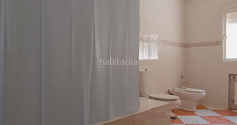 Foto 42433b6a-bbc2-44fb-8813-fc9e751ff235. Pis a Mancha Real