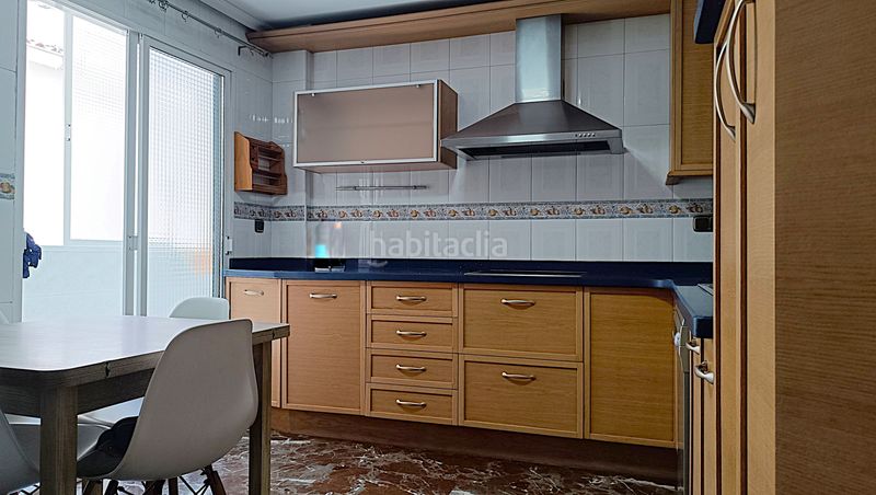 Foto 0823f5e1-c282-4715-82a3-bbfdf74679da. Edificio se vende edificio con cochera y 2 pisos para entrar a vivir en Mancha Real
