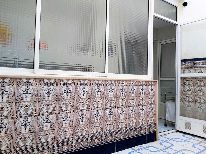 Foto 623eeb15-f710-45f3-9fcf-f6387bde7d86. Edificio se vende edificio con cochera y 2 pisos para entrar a vivir en Mancha Real