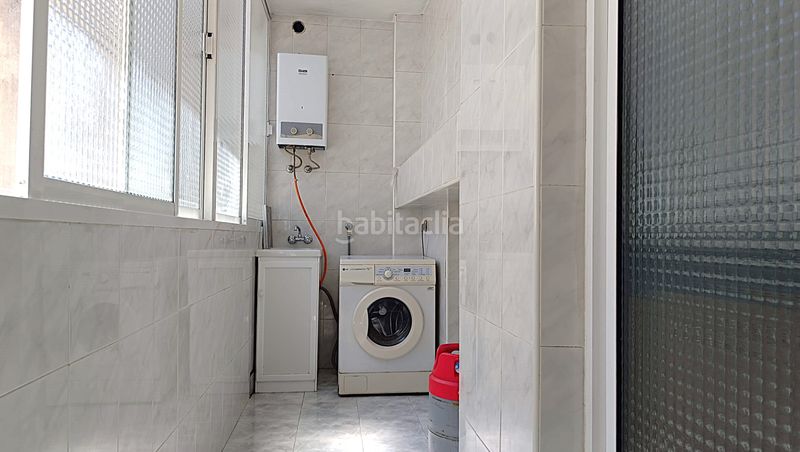 Foto a5675e26-0ea3-457a-8395-2886309703cd. Edificio se vende edificio con cochera y 2 pisos para entrar a vivir en Mancha Real