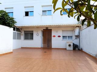 Pis  Calle san francisco. Piso con gran patio en venta en mancha real