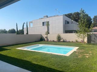 Casa pareada en Carrer albert coma i estadella 14. Habitatge 4