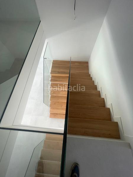 Foto b3136e63-7acc-4fa2-b3e4-af4a274008a3. Casa aparellada 264m<sup>2</sup> a carrer albert coma i estadella 14 a Lleida