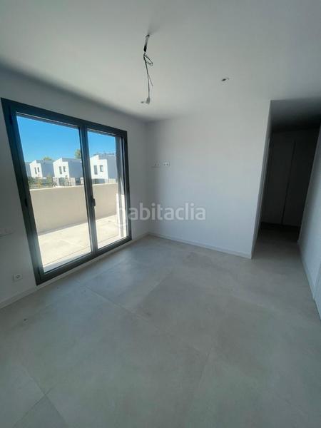 Foto d45d17dc-440e-4f52-a712-826baca5a67d. Casa aparellada 264m<sup>2</sup> a carrer albert coma i estadella 14 a Lleida