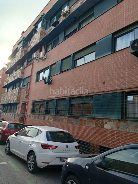 Foto 1af9f726-7243-408a-9173-e8027ef09ef2. Pis a calle de siena 37 a Quintana Madrid