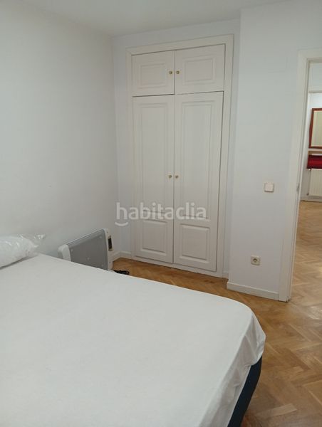 Foto 7bccb0b6-a2d2-4d6a-8431-fb6f3080b920. Pis a calle de siena 37 a Quintana Madrid