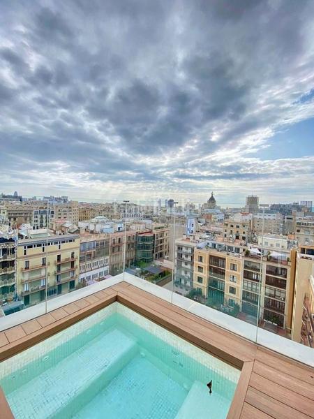 Foto 30030d10-0f32-462d-ace1-1039b94a87f9. Lloguer àtic amb piscina a Dreta de l´Eixample Barcelona