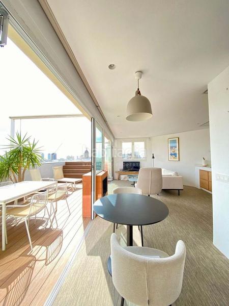 Foto d24cf13b-b6f1-42e5-8b2a-e3969779a702. Lloguer àtic amb piscina a Dreta de l´Eixample Barcelona