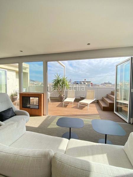Foto ee2030fd-4161-43b6-ba7a-3188cf297231. Rent penthouse with pool in Dreta de l´Eixample Barcelona