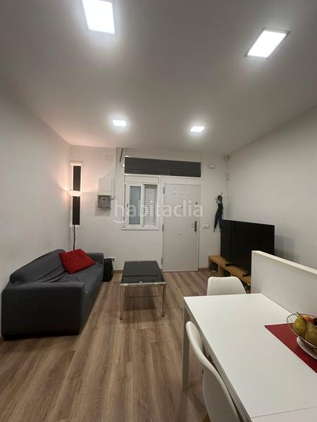 Foto 6e70885f-cf3c-4ffc-b3c1-91838d9b8f0f. Pis amb calefacció a Turó de la Peira Barcelona