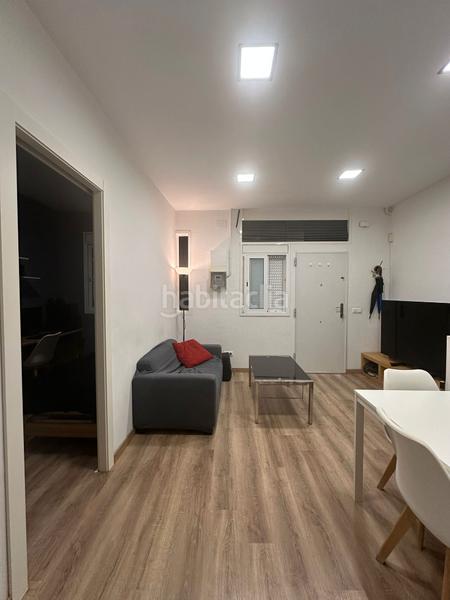 Foto cdf5b42c-f9bf-49ea-8172-6754cf9f6589. Pis amb calefacció a Turó de la Peira Barcelona