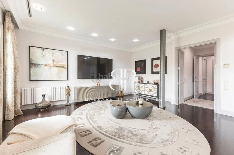 Foto 5c01e051-ff7d-413e-ac6a-2910fdb0d974. Alquiler piso en passeig de gràcia 2 piso en paseo de gracia de 210m2, 4 habitaciones y 4 baños en Barcelona