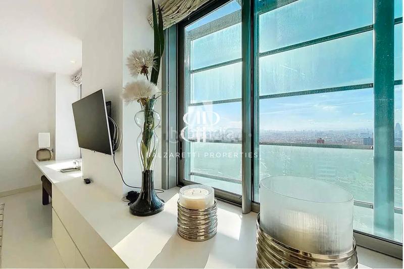 Foto 05503d89-1fcc-4394-8722-d476f09e8139. Ático atico con piscina privada en zona inmejorable en Barcelona