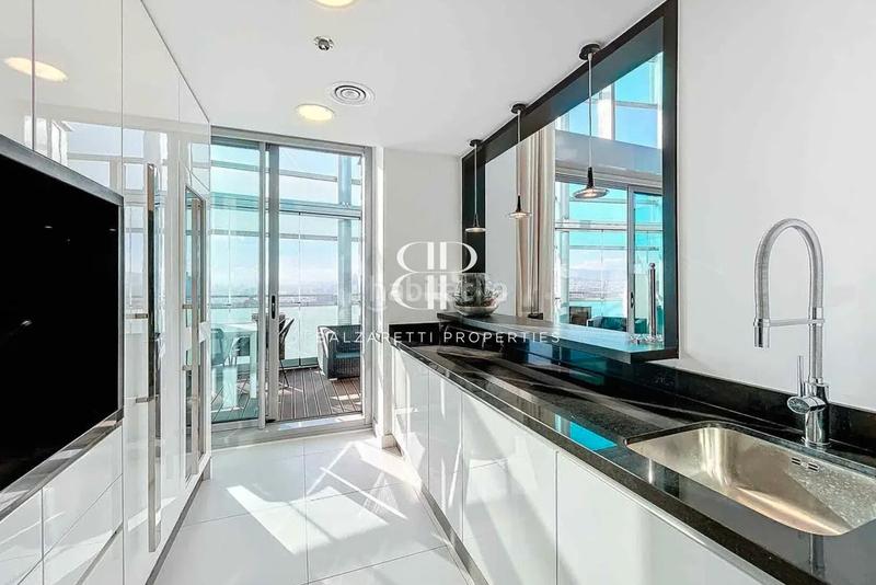 Foto 4ed25c58-ba17-45e9-83c6-02c18bfe51c6. Ático atico con piscina privada en zona inmejorable en Barcelona