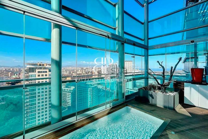 Foto a7ac8572-601e-447a-8492-ee93944b4d50. Ático atico con piscina privada en zona inmejorable en Barcelona