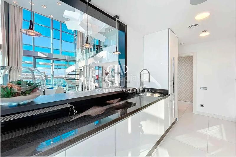 Foto f1564b51-b098-4ef7-b557-4d465cd6be80. Ático atico con piscina privada en zona inmejorable en Barcelona