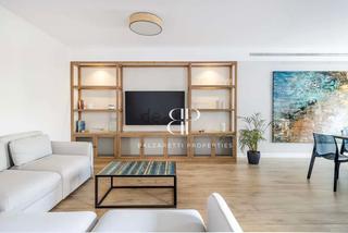 Miete Etagenwohnung  Passeig de gràcia. Amplio piso en rambla catalunya, totalmente exterior, 3 habitaci