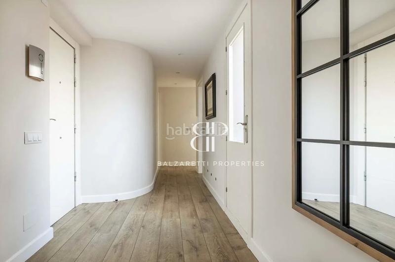 Foto 98312d1d-6c3b-48b0-95b4-27f7b44c15db. Alquiler piso amplio piso en rambla catalunya, totalmente exterior, 3 habitaciones en Barcelona