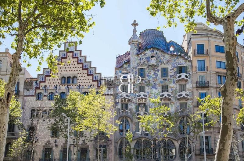 Foto a8b7cd9d-d67e-43bd-8db4-c9731ed00bcc. Alquiler piso amplio piso en rambla catalunya, totalmente exterior, 3 habitaciones en Barcelona