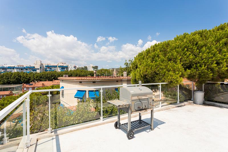 Foto b6212faf-f617-4ad8-825c-adcc02bf65e2. Édifice dans Centre Masnou (El)