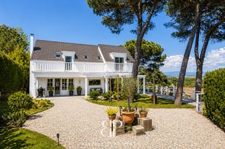 Chalet  Carrer pau casals 1