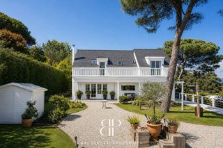 Chalet in Carrer pau casals 1