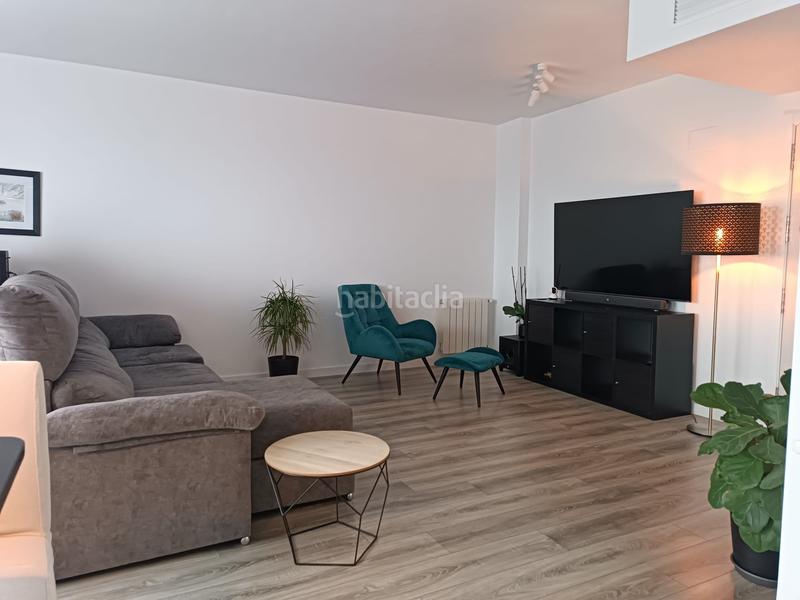 Foto 20d644f7-a48b-46f7-9e11-9e1e9d4e67e9. Apartament amb calefacció aparcament piscina a Campello Pueblo Campello (el)