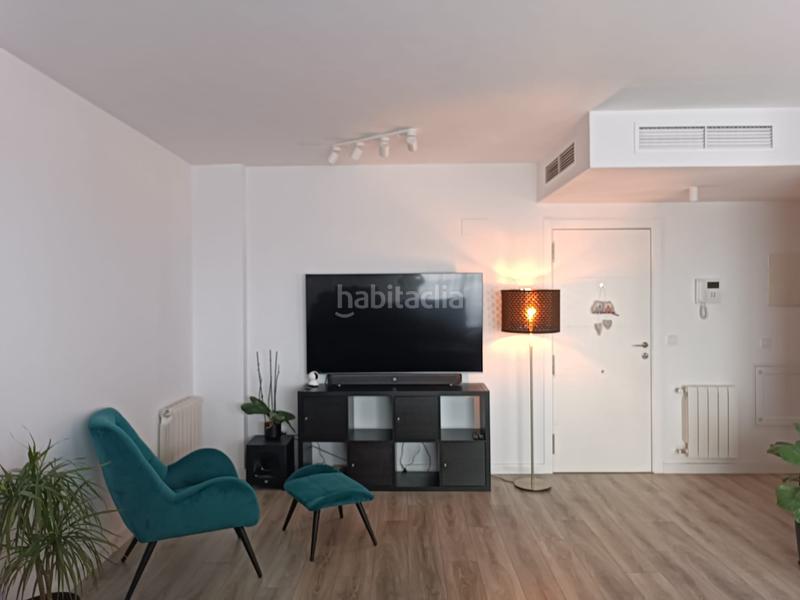 Foto d9c2b8f7-883a-475f-8bd7-916c828d78e0. Piccolo appartamento con riscaldamento parcheggio piscina in Campello (el)