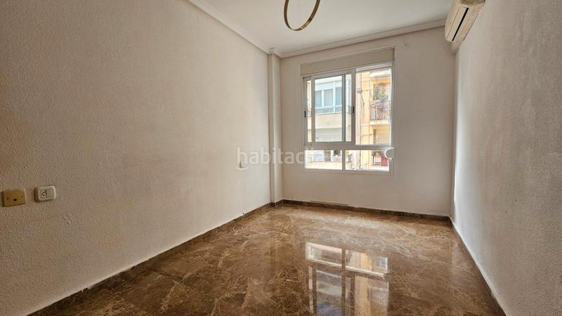 Foto a6415afe-3e03-483b-b1da-cd0327fed24a. Flat with heating parking pool in Campoamor Alicante