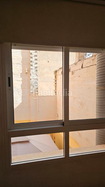 Foto f95aa2a9-a88a-4d00-a727-2b08f511a1c7. Piso en Campoamor Alicante