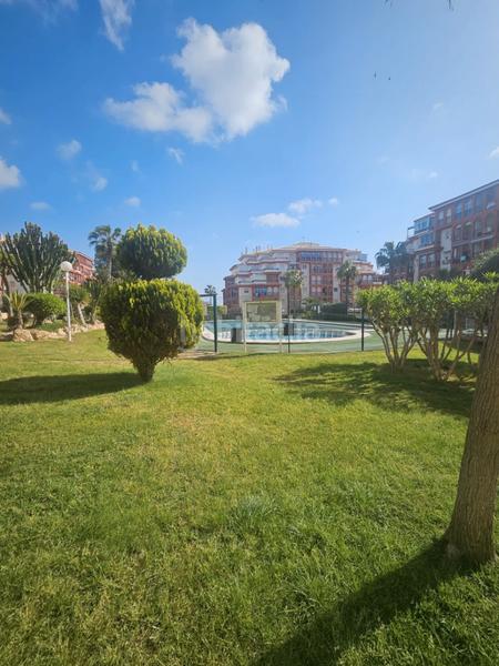 Foto 8f49a3f9-97fd-40e4-b171-0eb92f857b8e. Appartement avec chauffage parking piscine dans Torreblanca Torrevieja