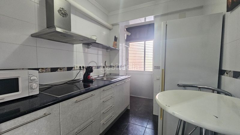 Foto a07099ff-aa9d-44c5-aae4-8cb56c9e621d. Apartament amb calefacció a Barrio del Centro Alicante