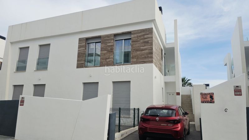 Foto fe399059-aa13-40a4-a59f-78646c7dca5b. Lloguer àtic amb calefacció aparcament piscina a Finestrat