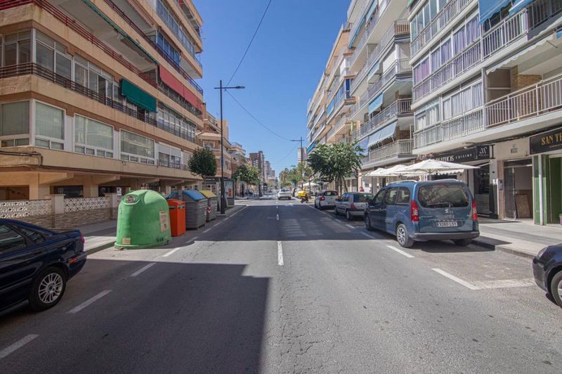 Foto 5ab7e3cb-4b15-42e5-9074-c81ac1c89d81. Àtic amb calefacció aparcament a Campello Playa Campello (el)