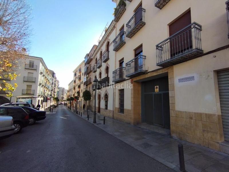 Foto ac062302-c3dc-4963-bef4-c9922ac0b04c. Parking coche en martinez molina 29 garaje en venta en Jaén