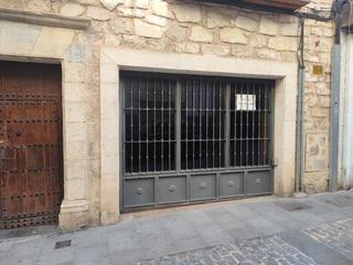 Aparcament cotxe a Teodoro calvache 22. Garaje en venta