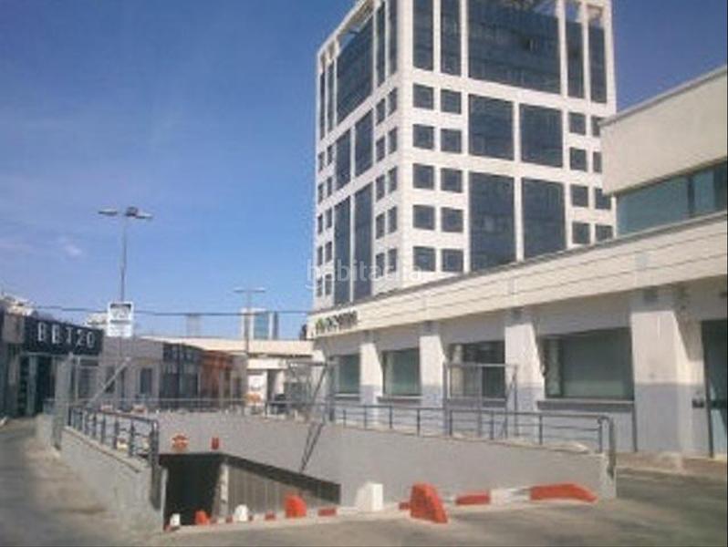 Foto a9b4016d-2f63-4c2d-8c50-5053238aa2c4. Autoparkplatz in miguel de cervantes 45 in El Ranero Murcia