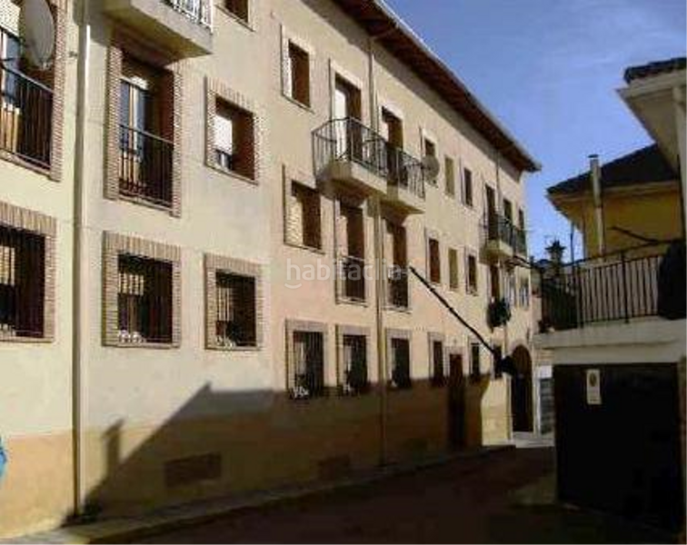 Foto fc2f4a3e-cecc-43a8-9215-7a38e7d0a9bd. Aparcament cotxe a charcote 12 a Molar (El)