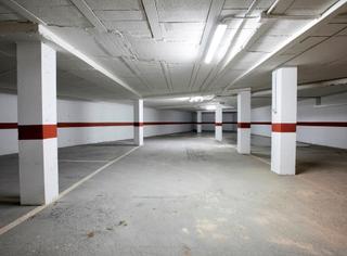 Aparcament cotxe a Del generalisimo(esquina c/maniqui) 43. Garaje en venta