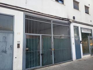 Parking voiture à Antonio mairena 68. Garaje en venta