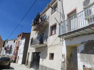 Pis  Cuartel.... Vivienda en venta