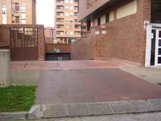 Aparcament cotxe a Estambrera 4. Garaje en venta