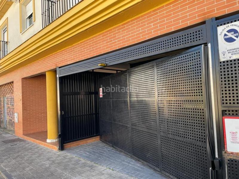 Foto f8c0d316-df49-46bc-9123-574b389f1345. Aparcament cotxe a zurbarán 24 a Bollullos de la Mitación