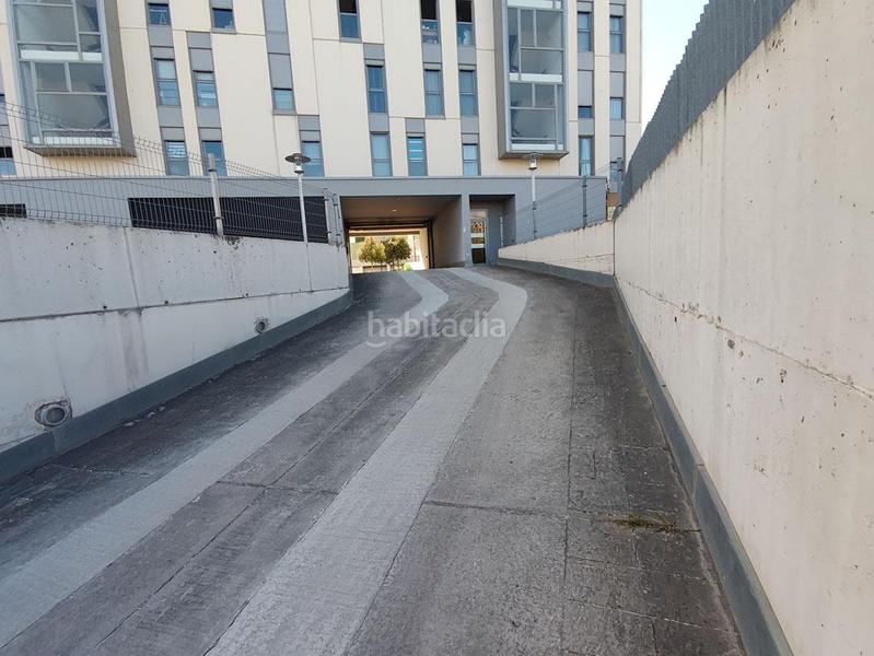 Foto 8f5d1d81-5e4b-4cb3-84d0-c47a328b8e09. Parking voiture dans reina sofia 13-17 dans Zabalgana Vitoria - Gasteiz